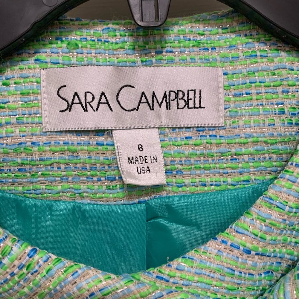 Sara Campbell Green Textured Coat with Embellished Buttons - Picture 4 of 4